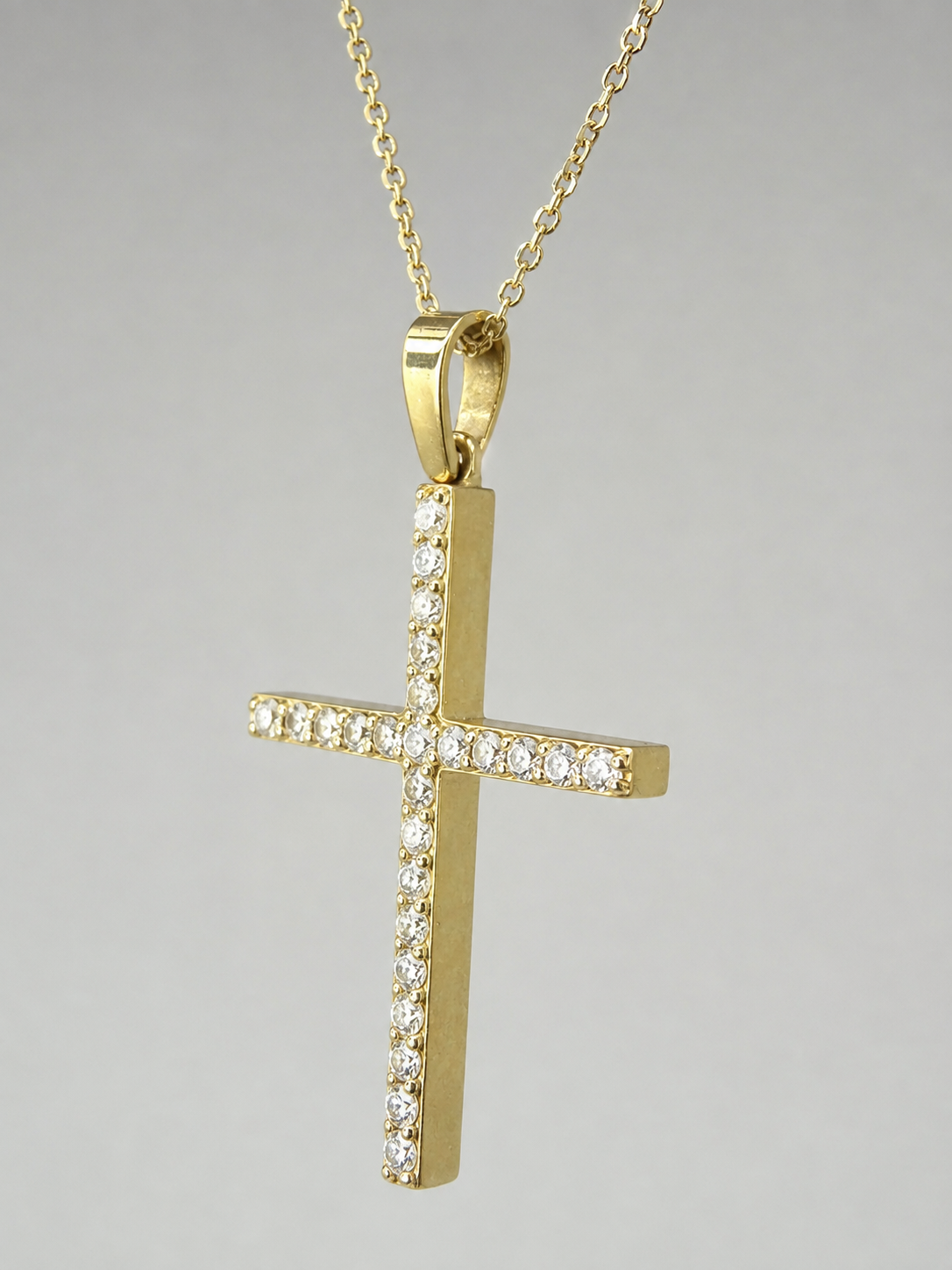 0.75 CT Diamond Cross Pendant in 14K Yellow Gold